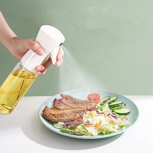 200ml Plastic Oil Spray Bottle Kitchen Cooking Sprayer - Spray on salad
