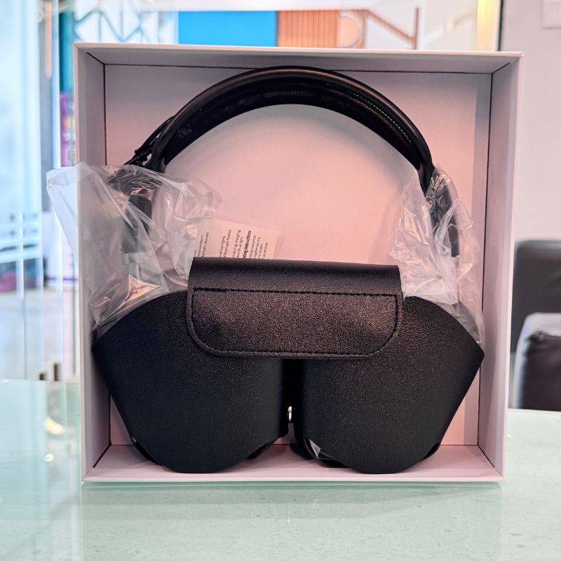 Refurbished AirPods Max ANC Spatial Audio Random Color Refurbished AirPods Max ANC Spatial Audio Random Color - Box view