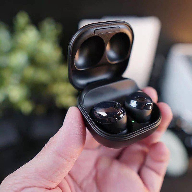 Samsung Galaxy Buds Pro True Wireless Earbuds ANC Samsung Galaxy Buds Pro True Wireless Earbuds ANC - Black case with pods