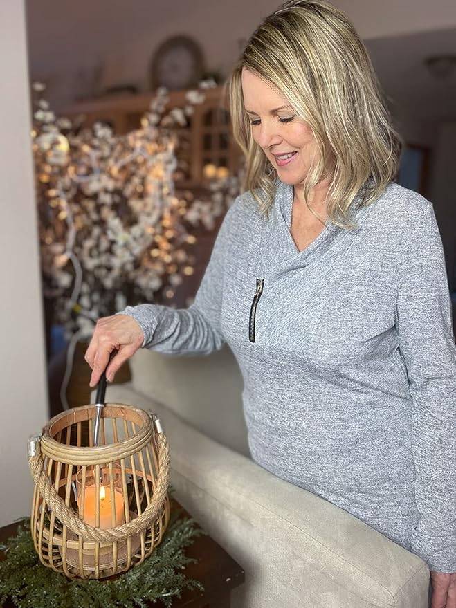 Arc lighter shown in original packaging